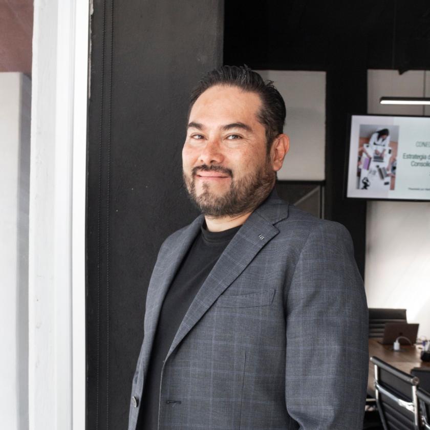 Victor Esquivel
